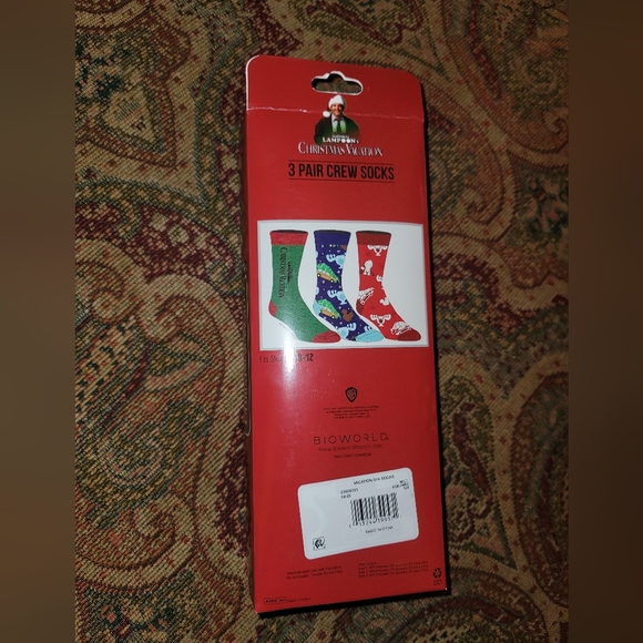 National Lampoons Christmas Vacation 3 Pair Crew Sock - Picture 3 of 5